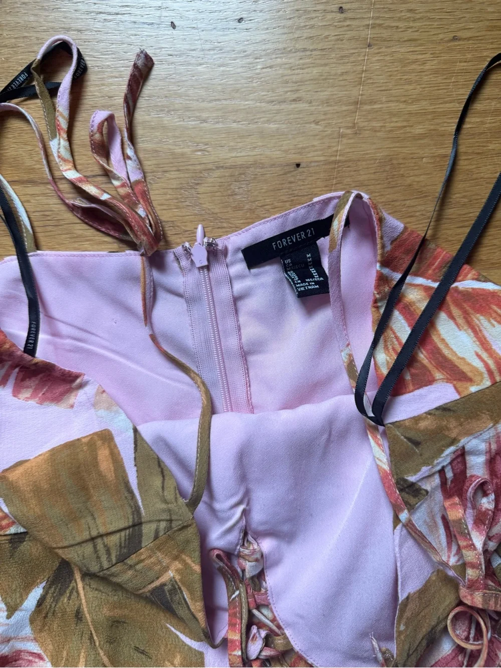 2 mini Dresses size small